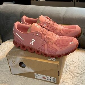 Rose On Cloud Monochrome shoe